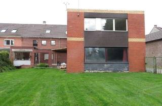 Anlageobjekt in 41844 Wegberg, 2 Häuser mit vielen Optionen auf einem Grundstück in Wegberg-Klinkum