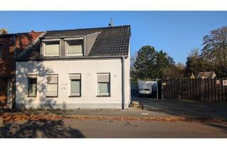 Haus kaufen in 47574 Goch, Kleines Reihenendhaus für Individualisten