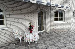 Wohnung mieten in Forstweg 12, 95326 Kulmbach, Exklusive 2 1/2-Zimmer Wohnung mit Einbauküche, Kachelofen und großer S/W Terrasse