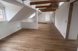 Wohnung mieten in Bahnhofstr. 19, 01683 Nossen, Große Dachgeschosswohnung frisch saniert - 4-Raum