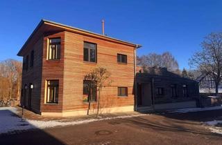 Wohnung kaufen in 16775 Stechlin, Haus im Haus: Luxus auf drei Ebenen mit großer Terrasse