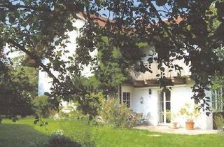 Haus kaufen in 86920 Denklingen, Charmante Landhaushälfte mit idyllischem Flair – Nur 45 Minuten bis zum Stadtrand von München!