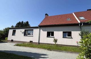 Doppelhaushälfte kaufen in 02730 Ebersbach-Neugersdorf, Ruhige Lage!Wohnhaus mit Anbau und Garagen