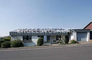 Einfamilienhaus kaufen in 97453 Schonungen, Charmantes Einfamilienhaus mit idyllischem Garten und tollem Blick über Schonungen