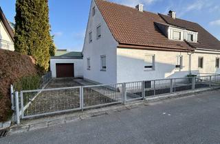 Doppelhaushälfte kaufen in Pfarrer-Stelzer-Straße, 94522 Wallersdorf, Gelegenheit! Wallersdorf, ältere aber solide Doppelhaushälfte