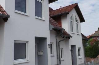 Doppelhaushälfte kaufen in 67705 Trippstadt, Vermietete Doppelhaushälfte mit 2 Garagen, in ruhiger Lage von Trippstadt