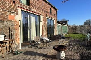 Gewerbeimmobilie mieten in 16321 Bernau, Backsteingebäude, saniert mit Kappendecke und großen Fenstern