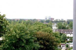 Wohnung kaufen in Erich Mühsam Straße 33, 09112 Chemnitz, TOP Wohnung für Eigennutzer--SOFORT BEZIEHBAR--WANNE/ DUSCHE--GÄSTE WC--LIFT--EINBAUKÜCHE--2 BALKONE !!