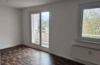 Wohnung mieten in Prof.-Wagenfeld-Ring, 02943 Weißwasser/Oberlausitz, Bezugsfertig + Aufzug! 3-R.-WE m. Balkon in Weißwasser!