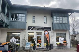 Gewerbeimmobilie kaufen in 83236 Übersee, Ladenlokal in Übersee im Ortszentrum mit großer Schaufensterfläche und Parkplätzen