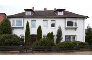 Wohnung mieten in 31789 Hameln, Großzügige, helle 4-Zimmer-Wohnung, 2 Balkone im 1. OG eines ruhigen 2-Familienhauses.