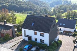 Anlageobjekt in 53809 Ruppichteroth, Voll vermietetes 3-Familienhaus im Grünen - Kapitalanlage in Ruppichteroth Winterscheid