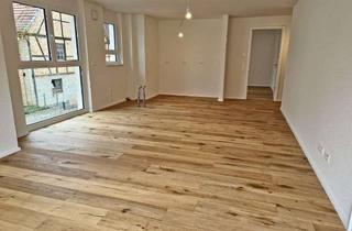 Wohnung kaufen in Pfarrgasse, 75392 Deckenpfronn, Helle 4-Zimmer-Wohnung im 1.OG mit Süd-Balkon – Komfortabel, lichtdurchflutet & mit Gäste-WC