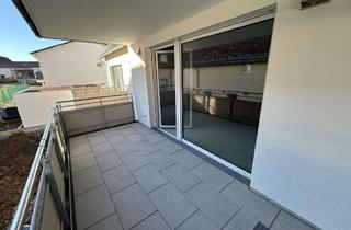 Wohnung kaufen in Pfarrgasse, 75392 Deckenpfronn, Große 2-Zimmer-Wohnung im 1.OG mit südlichem Balkon – Perfekt für Singles oder Paare, toller Schnitt