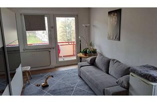 Wohnung mieten in Stöntzscher 23, 04523 Pegau, Sehr schöne 3 Zi. Wohnung, für Pärchen + Kind, mit Balkon, zu vermieten