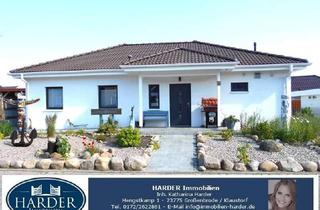 Haus kaufen in 23758 Oldenburg in Holstein, Erste Sahne! Geschmackvoller Bungalow auf liebevoll angelegtem Grundstück.