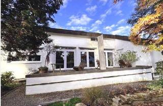 Villa kaufen in 73230 Kirchheim, Moderne, lichtdurchflutete Villa mit Indoor-Schwimmbad in Bestlage!