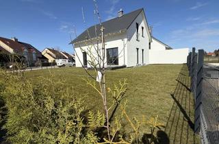 Einfamilienhaus kaufen in Obstbaumweg 21, 15749 Mittenwalde, Geschmackvolles Einfamilienhaus inkl Aussenanlagen Garage und Einbauküche