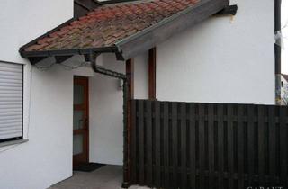 Wohnung kaufen in 71549 Auenwald, Dachgeschoss-Wohnung mit viel Charme und Loggia + Garage
