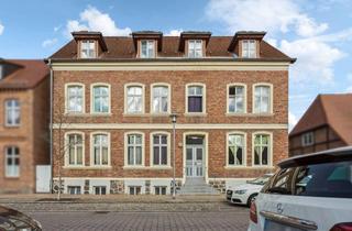 Mehrfamilienhaus kaufen in Neue Straße, 19288 Ludwigslust, Voll vermietetes Mehrfamilienhaus im Zentrum von Ludwigslust nahe des Schlosses