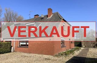 Doppelhaushälfte kaufen in Schottheider Feld, 47559 Kranenburg, Handwerker aufgepasst! Renovierungsbedürftige Doppelhaushälfte im Außenbereich von Kranenburg