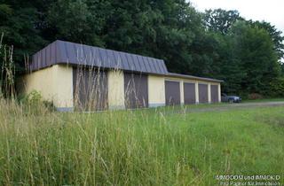 Gewerbeimmobilie kaufen in Markus-Semmler-Straße 72, 08301 Bad Schlema, Ausstellungs- bzw. Partyraum mit Anbauten (Werkstatt/Lager) und 6 Garagen in der Nähe des Kurparks Bad Schlema zu verkaufen!