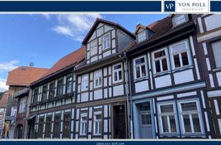 Reihenhaus kaufen in Pfarrstraße, 38855 Wernigerode, Gut gepflegtes Fachwerkhaus (Wohnfläche ca. 120 m²) mit Hof und Terrasse in Wernigerode