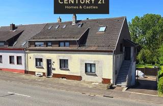 Haus kaufen in Zum Klopp, 66578 Schiffweiler, !!Anschauen lohnt sich!! tolles Mehrfamilien bzw. Mehrgenerationenhaus mit gr Garten in Stennweiler