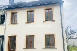 Doppelhaushälfte kaufen in Angergäßchen, 95111 Rehau, ***Stadthaus mit Potenzial wartet auf Fertigstellung!***