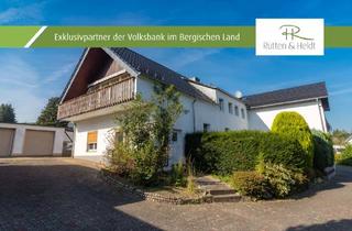 Mehrfamilienhaus kaufen in Zur Grube, 51688 Wipperfürth, Attraktives Mehrfamilienhaus mit großem Grundstück in Wipperfürth - Kreuzberg