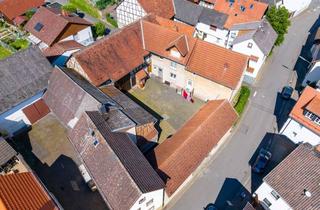 Bauernhaus kaufen in Wertshäuser Straße 32, 35625 Hüttenberg, Gepflegter Vierseit-Hof in Vollnkirchen für Eigennutzer und Kapitalanleger geeignet
