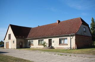 Einfamilienhaus kaufen in Sülten 47, 17153 Briggow, Großzügiges Einfamilienhaus am Dorfrand mit viel Potenzial