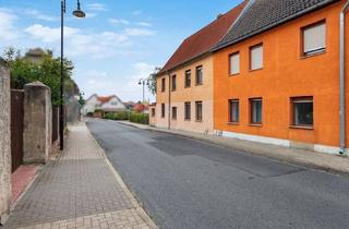 Haus kaufen in Wittenberger Straße, 06773 Gräfenhainichen, Zwei Häuser zum Preis von Einem – inklusive Baugrundstück in Gräfenhainichen