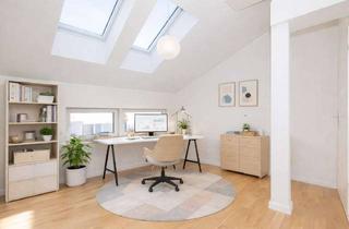 Wohnung kaufen in Falkenhagener Straße 57, 13585 Spandau, Modernisiertes DG-Highlight mit Terrasse in ruhiger Lage – sofort verfügbar! 3 Zimmer, 2 Bäder & EBK