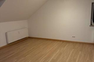 Wohnung mieten in Sudetenstraße 11, 97271 Kleinrinderfeld, Erstbezug nach Sanierung: Schöne 4,5-Zimmer Wohnung mit geh. Innenausstattung in Kleinrinderfeld