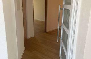 Wohnung mieten in Hollerithstraße, 53359 Rheinbach, Schöne, helle 2,5-Zimmer-Wohnung in saniertem Mehrparteienhaus mit Terrasse
