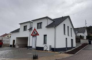 Wohnung mieten in Pappelstraße 11, 71263 Weil der Stadt, Neuwertige Wohnung mit zwei Zimmern sowie Terrasse und Einbauküche in Münklingen