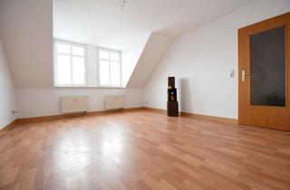 Wohnung mieten in Lungwitzer Str. 23, 09337 Hohenstein-Ernstthal, Altbau, kleine 3-Raum-Wohnung in der Innenstadt!