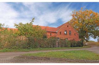 Haus kaufen in 17237 Wokuhl-Dabelow, Provisionsfrei für den Käufer … „Dreiseitenhof in Grüner Lage“