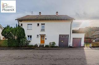 Mehrfamilienhaus kaufen in 77756 Hausach, Mehrfamilienhaus im Zentrum von Hausach mit großem Grundstück! 2 Wohnungen plus Ausbaureserve im DG.