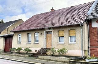 Einfamilienhaus kaufen in Breite Straße 84, 38489 Rohrberg, Einfamilienhaus mit Hof, Rasen und kleiner Scheune!