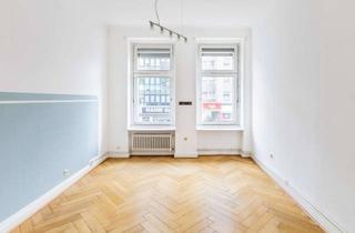 Wohnung kaufen in Mariendorfer Damm 76, 12109 Mariendorf, Bezaubernde Altbaueigentumswohnung mit großzügigem Grundriss und Loggia