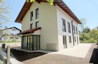 Doppelhaushälfte kaufen in 83093 Bad Endorf, Neubau-Doppelhaushälfte in unverbautem Ortsrand mit Südhang und Bergblick