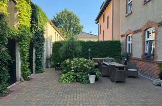 Mehrfamilienhaus kaufen in 14612 Falkensee, Vielseitiges Mehrfamilienhaus mit Charme in Falkensee