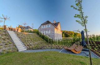 Anlageobjekt in Schlossallee 32, 18551 Lohme, Rügen, Architektur & Meer - idyllische Lage und exklusive Ausstattung "Reetdachvillen am Schloss"