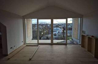 Wohnung mieten in Mozartstraße 10, 76337 Waldbronn, Stilvolle 3,5-Raum-Dachgeschosswohnung mit gehobener Innenausstattung mit Balkon in Waldbronn
