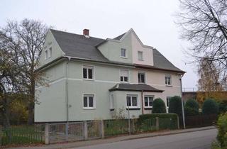 Doppelhaushälfte kaufen in 09217 Burgstädt, Großzügige Doppelhaushälfte zur Modernisierung in schöner Stadtlage