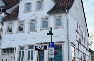 Einfamilienhaus kaufen in 38350 Helmstedt, Helmstedt: Renditeobjekt aus 3 Wohnungen, einem Einfamilienhaus und einer Gewerbefläche