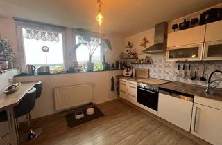 Wohnung kaufen in 42719 Wald, RESERVIERT ++ DG-WOHNUNG MIT TERRASSE UND WEITBLICK + 2 GARAGEN ++