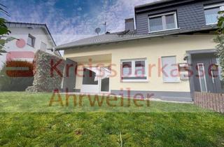Mehrfamilienhaus kaufen in 56651 Oberzissen, 2 Vielseitig Nutzbare Wohnungen in Dreifamilienhaus! Mit exklusiver Zufahrt und Stellplätzen!